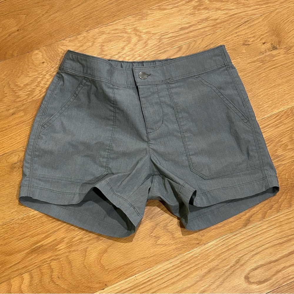 Columbia Gray Shorts